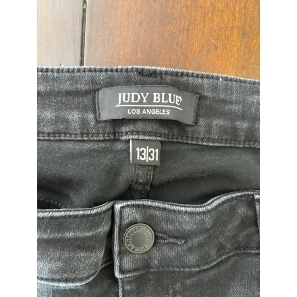 Judy Blue Size 13 x 31 Black Deconstructed Denim Jeans‎